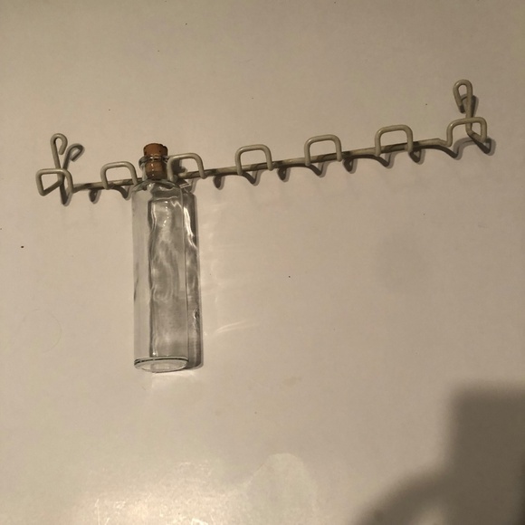 Six interesting spice bottles and holder to hang on your kitchen wall- new - Picture 5 of 8